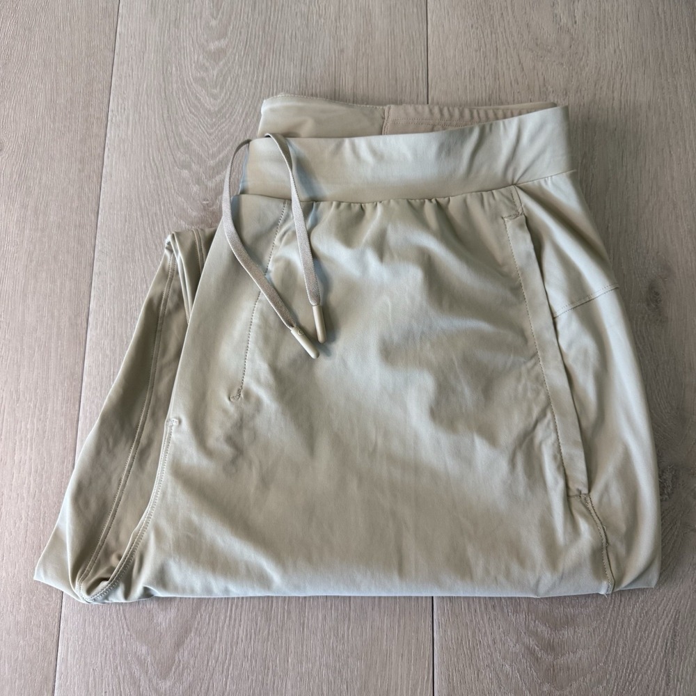 Lululemon Surge Jogger Mens Size L Large Running Training Pants LM5956S Bone